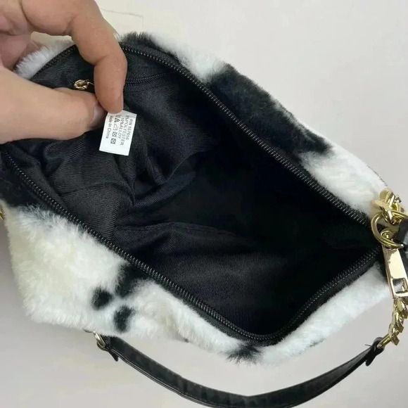 Chic Cow Print Faux Fur Shoulder Bag - Picture 6 of 6